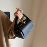 Elzaria Shell Clasp Mini Bag - Vellegra
