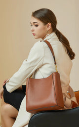 Zivara Leather Bucket Bag – Structured Cowhide Shoulder Tote