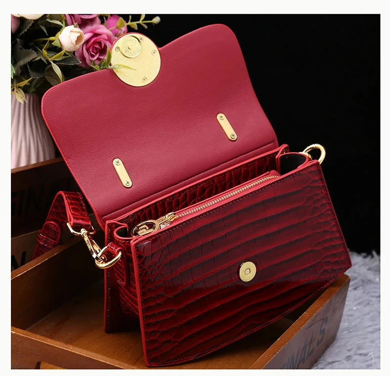 Roselune Crystal Shell Bag - Vellegra