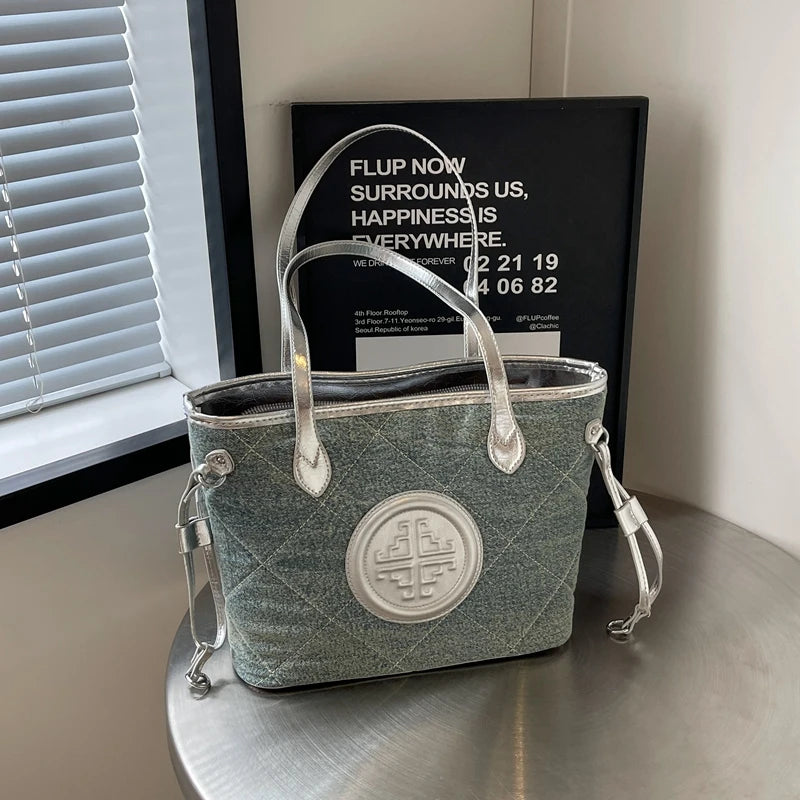 The Eloré Quilted Tote