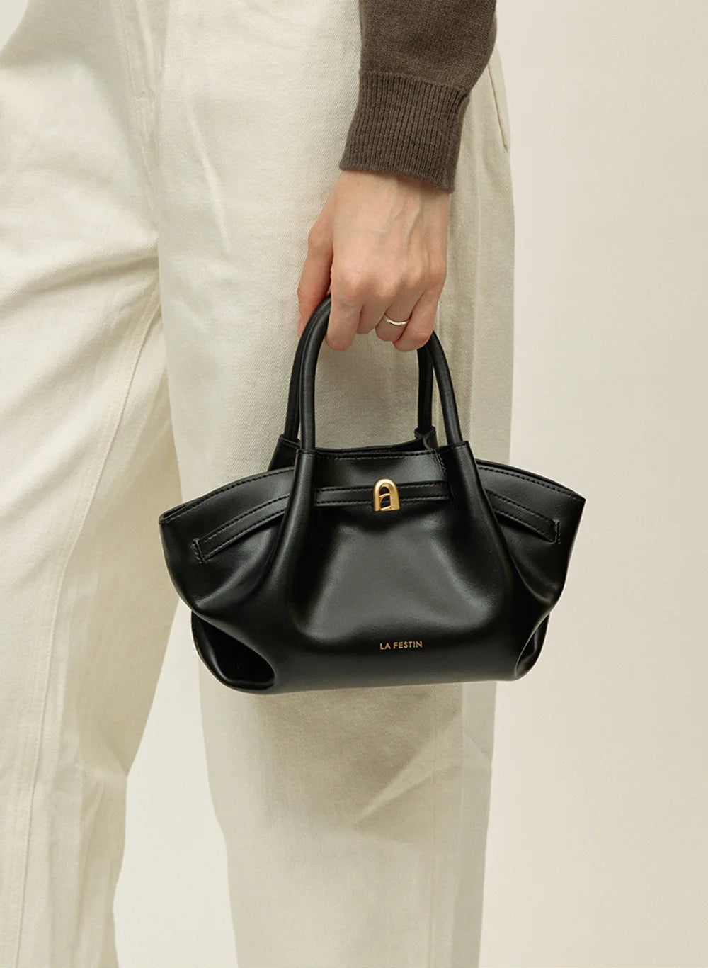 Mirette Sculpted Leather Tote