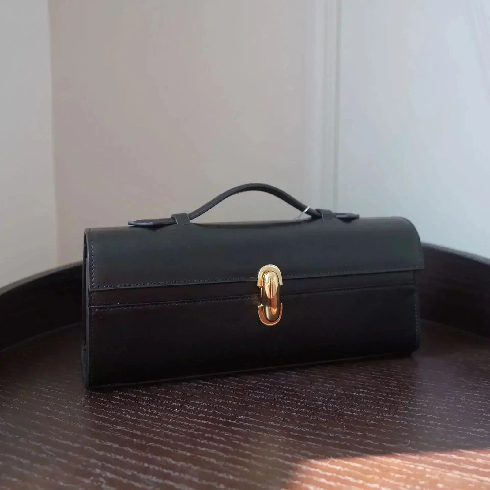 Savette-Inspired Leather Baguette Clutch - Vellegra
