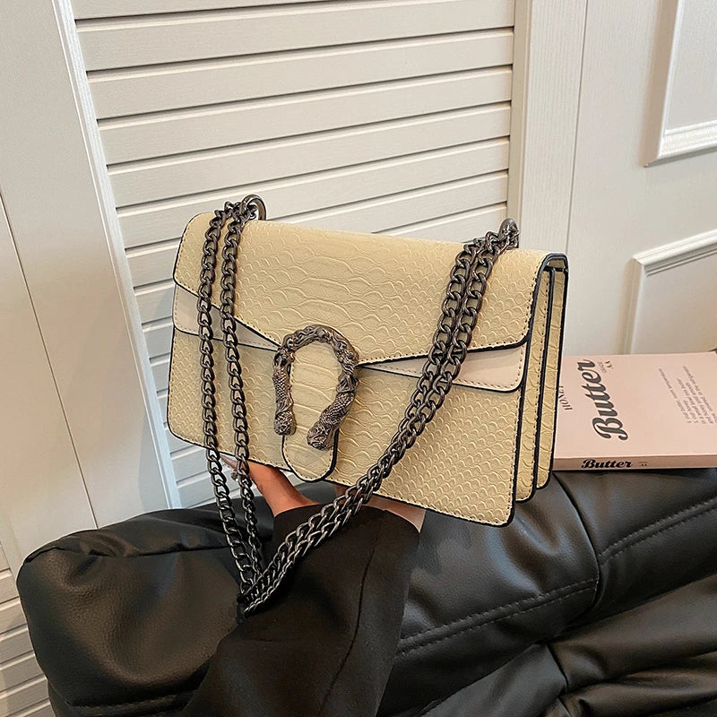 Nerika Serpent Chain Bag