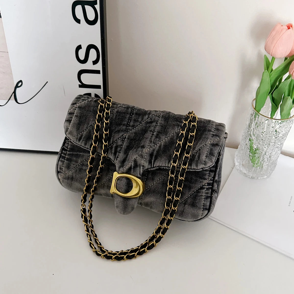 Rhéa Chain Flap