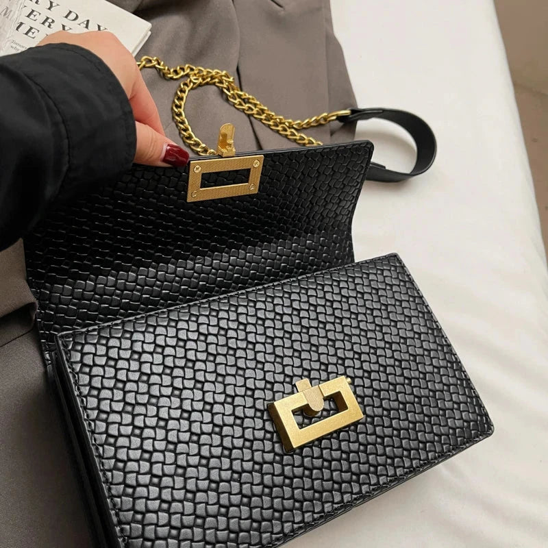 The Celvane Woven Chain Bag - Vellegra