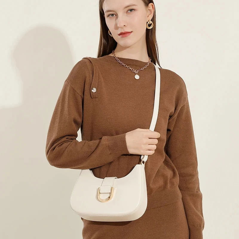 The Esmira D-Ring Shoulder Bag - Vellegra