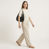 The Solenna Crescent - Vellegra