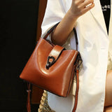 Valenne Leather Crossbody Bag - Vellegra