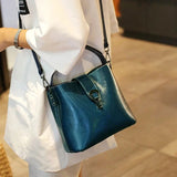 Valenne Leather Crossbody Bag - Vellegra